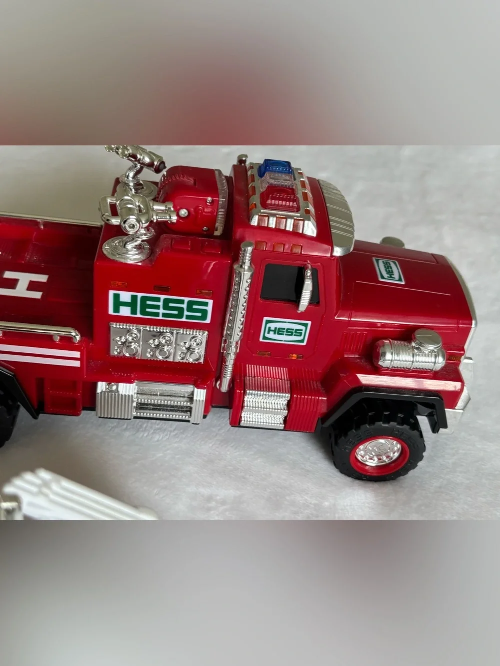 2015 Hess firetruck & ladder rescue vehicle